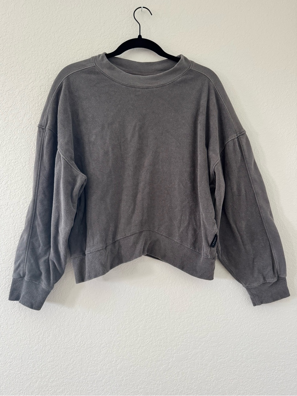 Varley Lyle Top Terry Cloth Crewneck Charcoal Gray
